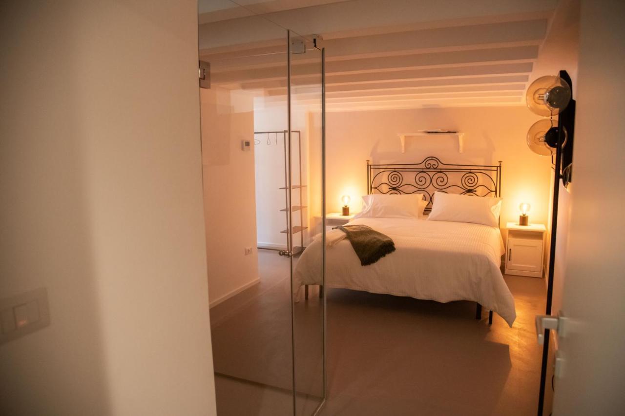 Casa Sant'Orsola - Appartamento Nella Citta Antica Molfetta Exterior foto